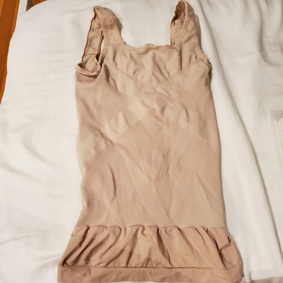 Blanqi everyday maternity underbust belly tank - Picture 6 of 6